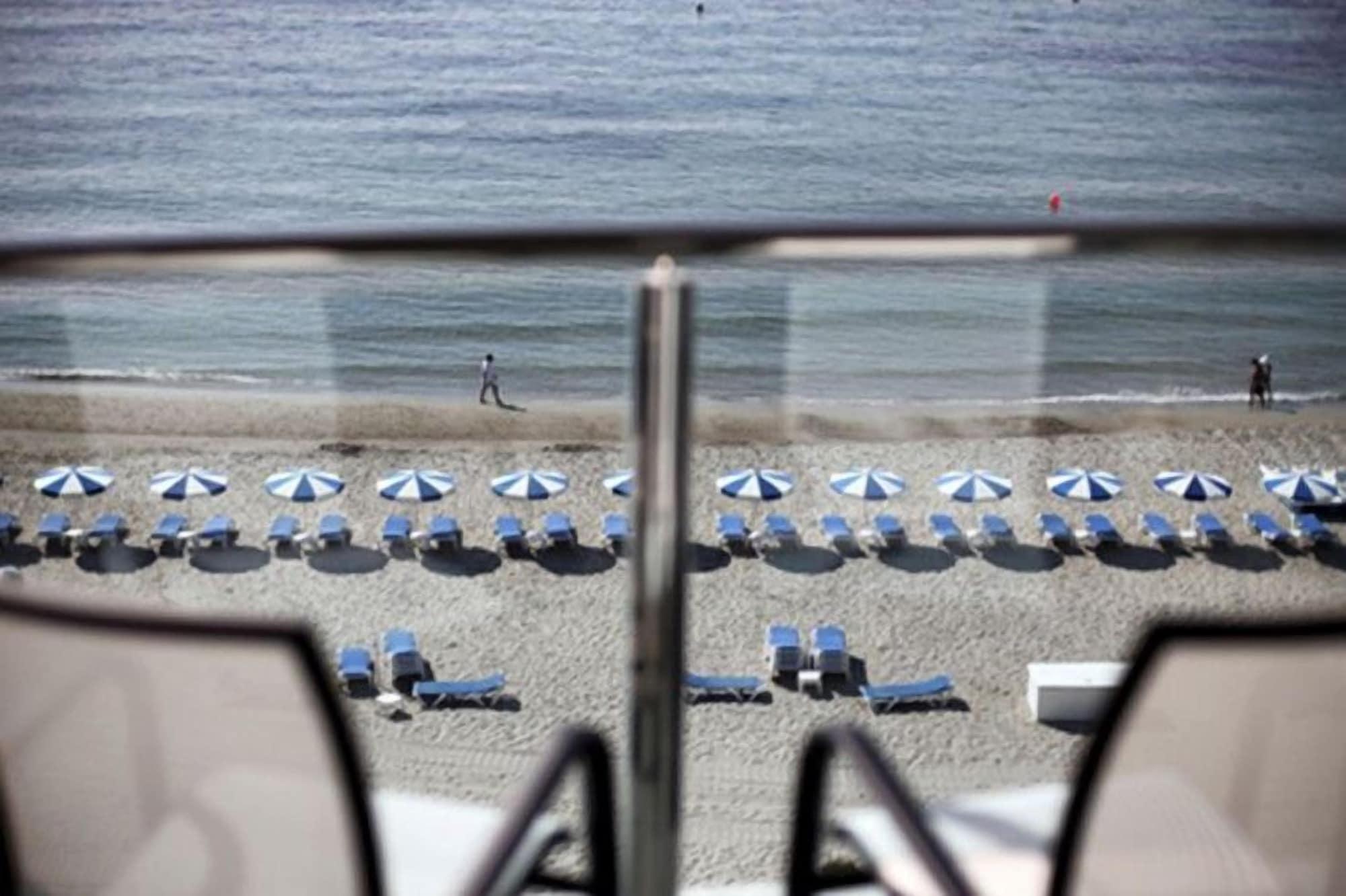 Hotel Allon Mediterrania Villajoyosa Esterno foto